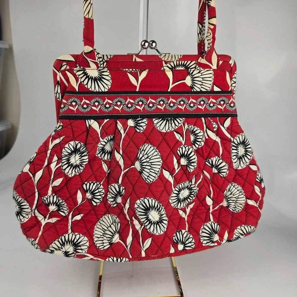 Vera Bradley Deco Daisy Red Eloise Kiss Lock Frame Bag Retired 2011 Floral